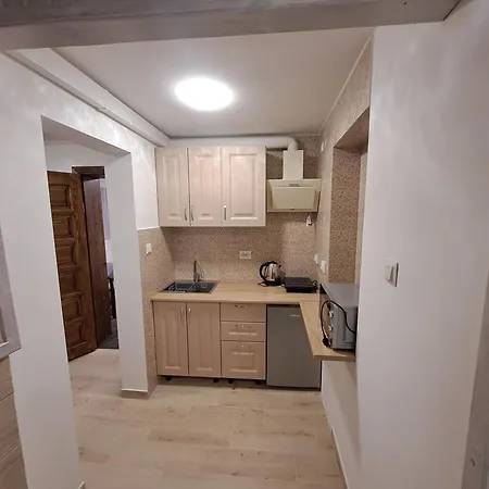 At Starunchakiv Family 3*