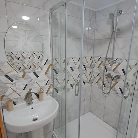 Guest house At Starunchakiv Family