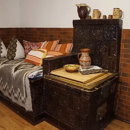 Maison d'hôtes At Starunchakiv Family 3*