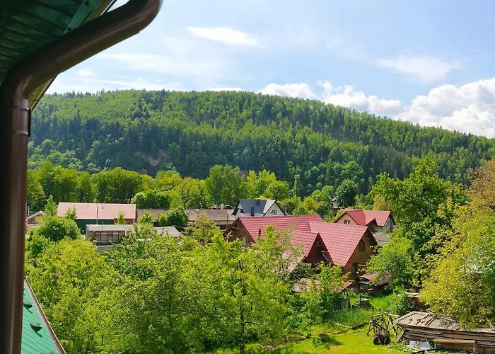 At Starunchakiv Family Yaremche